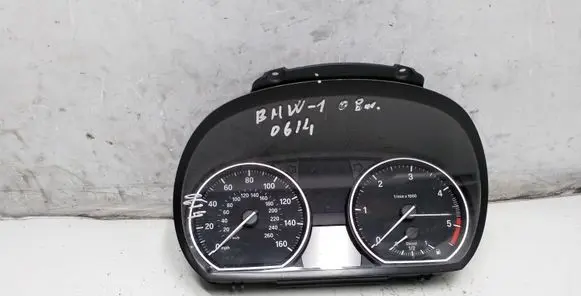 BMW 1 E82 E88 Speedometer (instrument cluster) 102498584 916682401 170118525