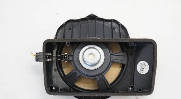 Audi A4 S4 B8 8K Subwoofer speaker 8T0035412ACR 8T0035412