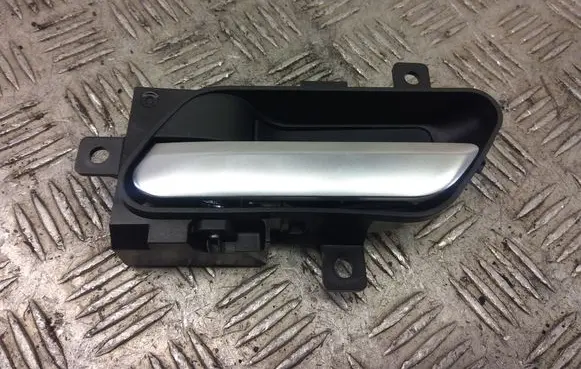 Nissan Qashqai J12 Front door interior handle 806716ua0a