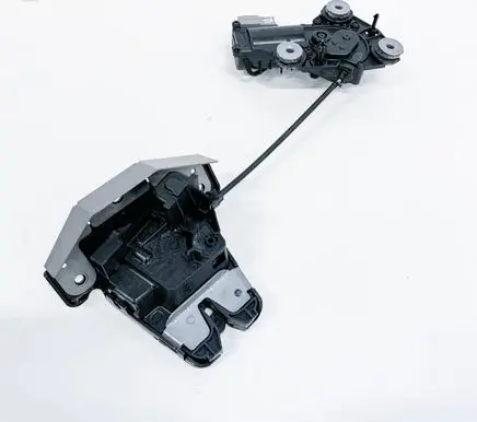 Volvo S90, V90 Tailgate/trunk/boot lock/catch/latch 31484599 A080105