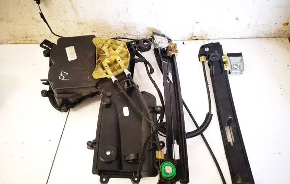 Seat Leon (1P) Sliding door window regulator with motor 1P0837402D