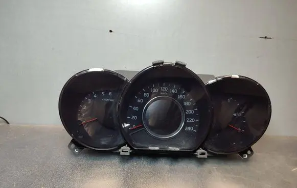 Speedometer (instrument cluster)