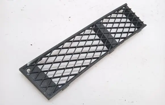 BMW 7 F01 F02 F03 F04 Front bumper lower grill 7184150