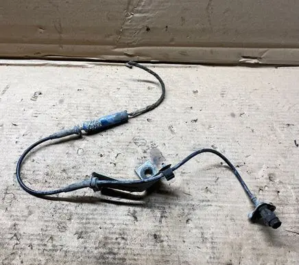 BMW 5 E39 ABS brake wheel speed sensor 34526756375