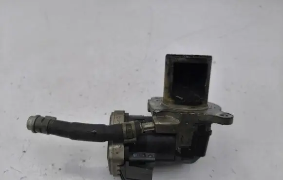 Mercedes-Benz ML W164 EGR valve 00005320C5 AC5100080726