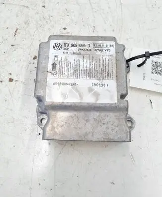 Volkswagen Touran I Airbag control unit/module 1T0909605D