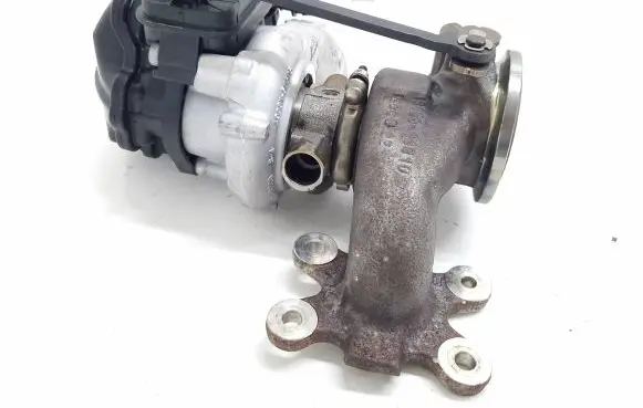 Volkswagen PASSAT B8 Turbo 05E145701K 4918001645 081122600201