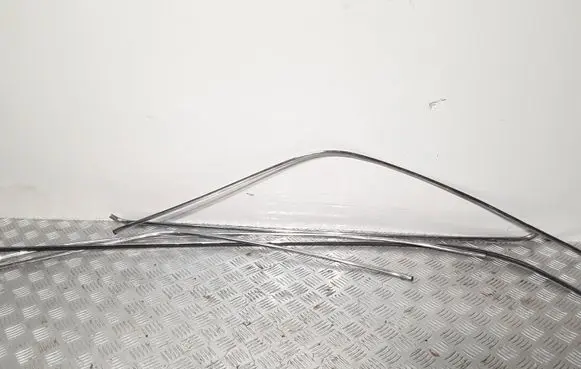 Mitsubishi Pajero Roof trim bar molding cover 