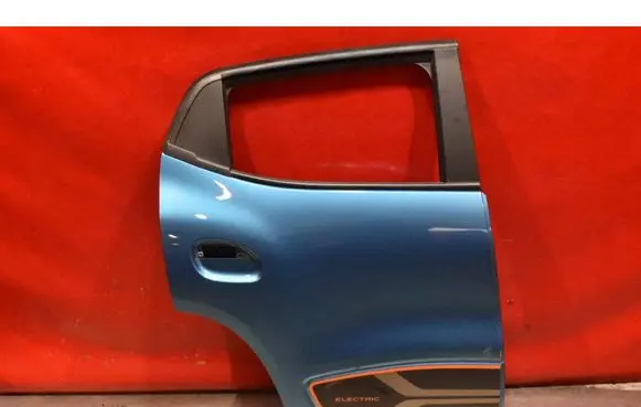 Dacia Spring Rear door 