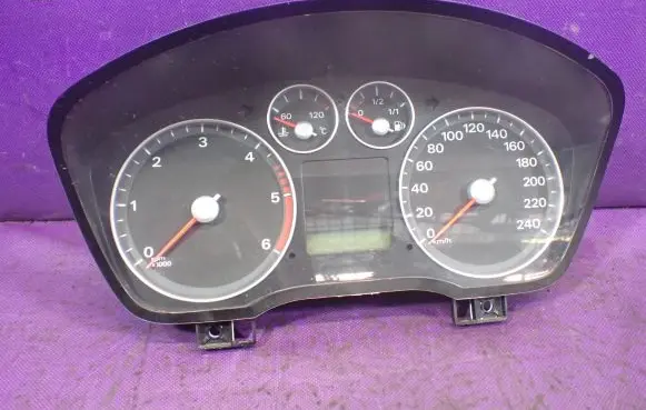 Ford Focus C-MAX Speedometer (instrument cluster) 4M5T10849GR