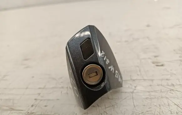 Mercedes-Benz E W212 Front door lock (next to the handle) 15628406