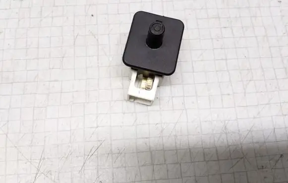 Mercedes-Benz E W211 Sensor 2028209410
