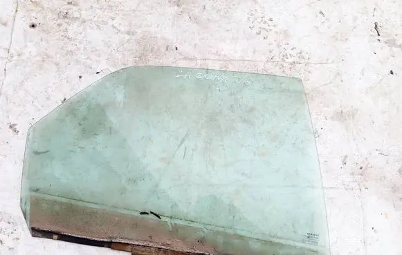 Renault Laguna I Rear door window glass as2