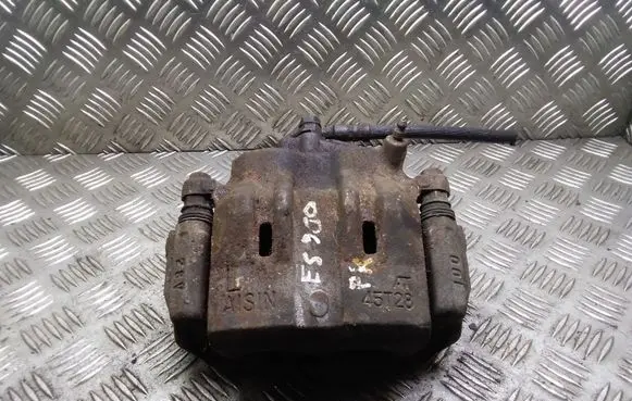 Lexus ES 250 - 300 - 330 Front brake caliper