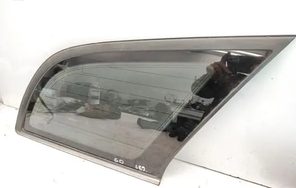 Toyota Avensis T250 Rear side window 43R006723