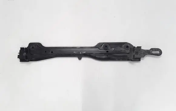 Radiator mount bracket