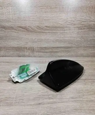 BMW 3 E90 E91 Aerial GPS antenna 694041804 697257401 U668BLACKII