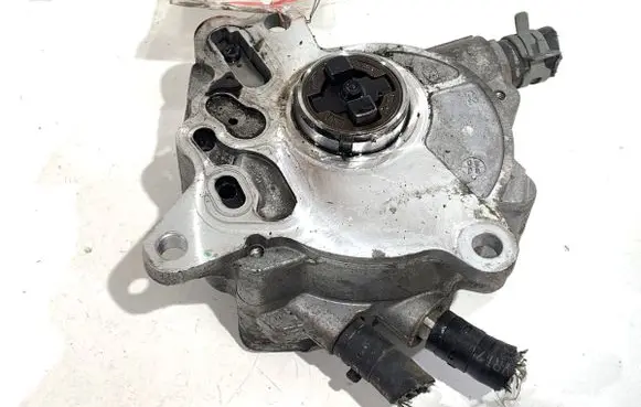 Audi A4 S4 B7 8E 8H Vacuum pump 03G145209D