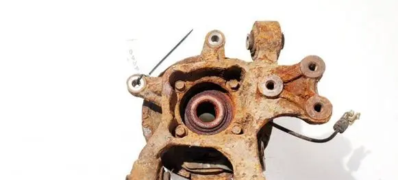 Rear wheel hub