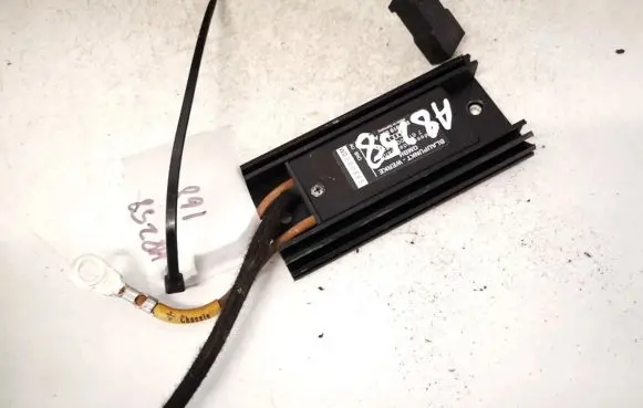 Audi A6 S6 C5 4B Antenna control unit 4b5919891a