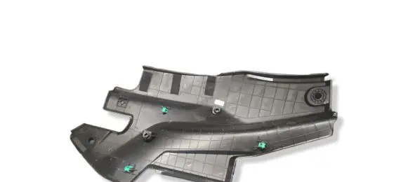 Fender end trim