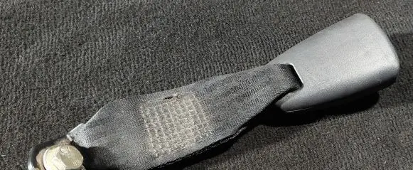 Mitsubishi Space Star Rear seatbelt buckle 42771