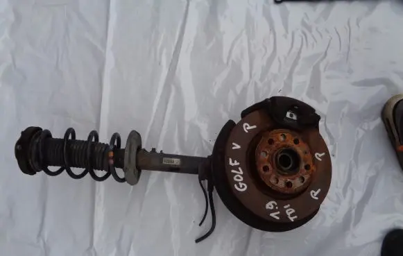 Volkswagen Golf V Front wheel hub spindle knuckle 64586354