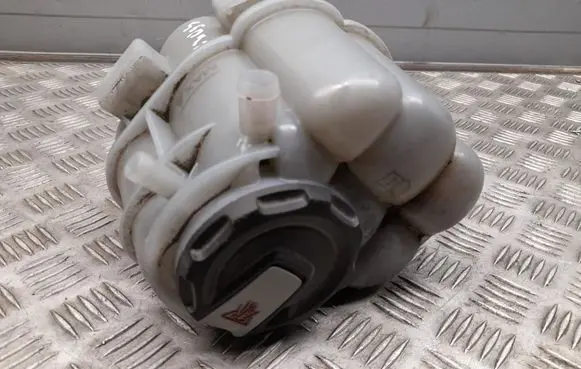 Audi A5 Coolant expansion tank/reservoir 8W1121405F