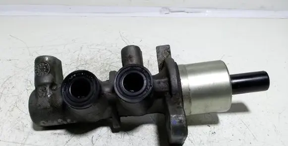 Opel Zafira A Master brake cylinder