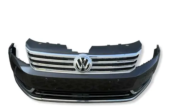 Volkswagen PASSAT B7 Front bumper 