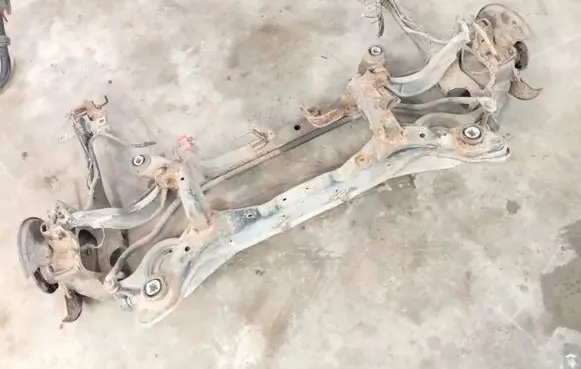 Volvo V70 Rear subframe