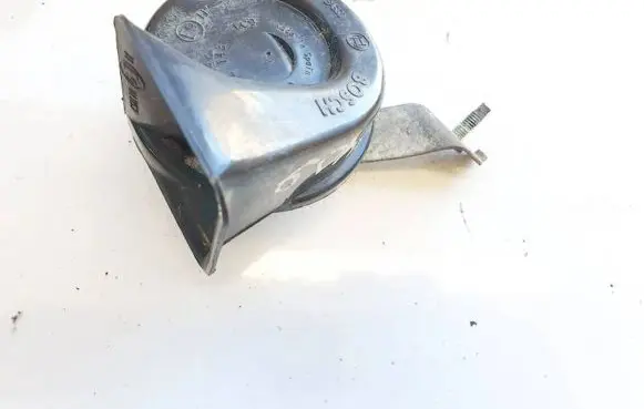 BMW X3 E83 Horn signal 703881157