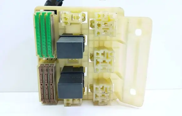 Volvo S40, V40 Fuse module