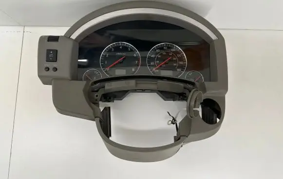 Infiniti FX Speedometer (instrument cluster)