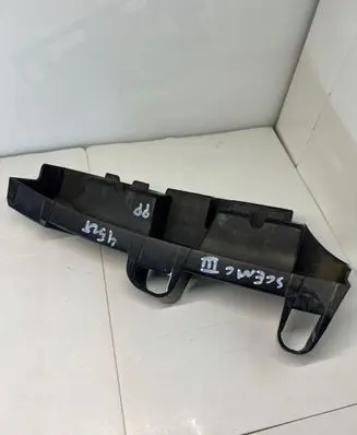 Renault Scenic III - Grand scenic III Front bumper mounting bracket 622200007r
