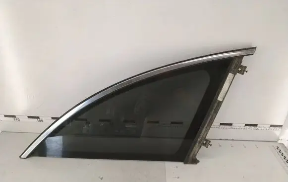 Mercedes-Benz R W251 Rear door window glass 43R000266