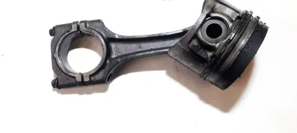 Renault Laguna I Piston with connecting rod