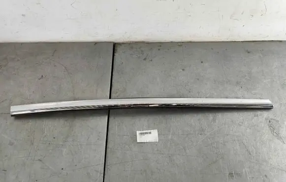 Tesla Model S Front door glass trim molding 109592000C