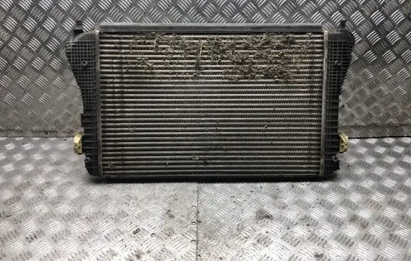 Skoda Superb B6 (3T) Intercooler radiator 1K0145803BM