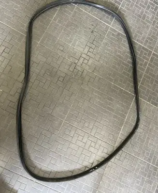 Toyota RAV 4 (XA20) Front door rubber seal 