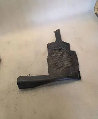 Audi A8 S8 D2 4D Other engine bay part 4D1819404D