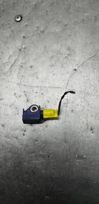Mercedes-Benz E W212 Airbag deployment crash/impact sensor A2128204926 5WK43872