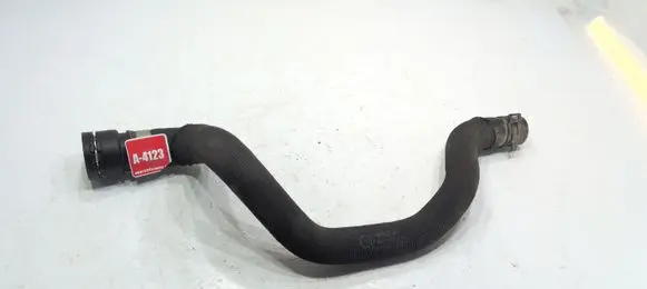Audi A6 S6 C6 4F Engine coolant pipe/hose 4F0121109J