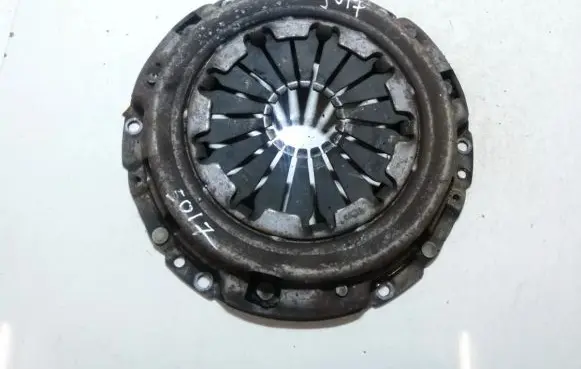 Toyota Corolla Verso AR10 Pressure plate 