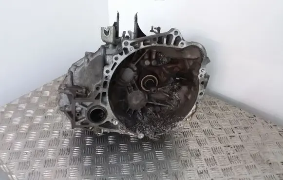 Manual 6 speed gearbox