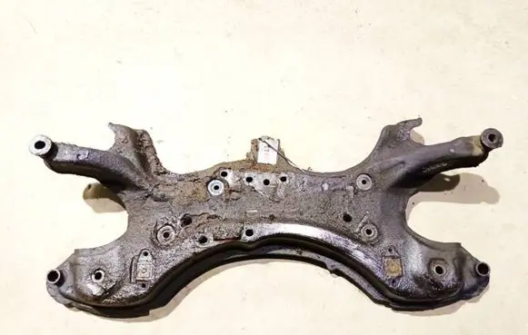 Toyota Corolla Verso AR10 Front subframe