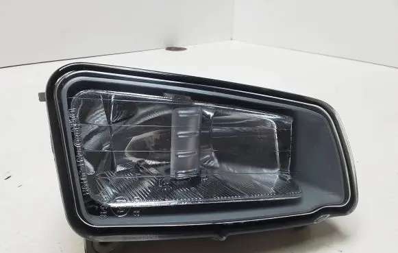 Ford C-MAX I Front fog light 084312019R 02250927
