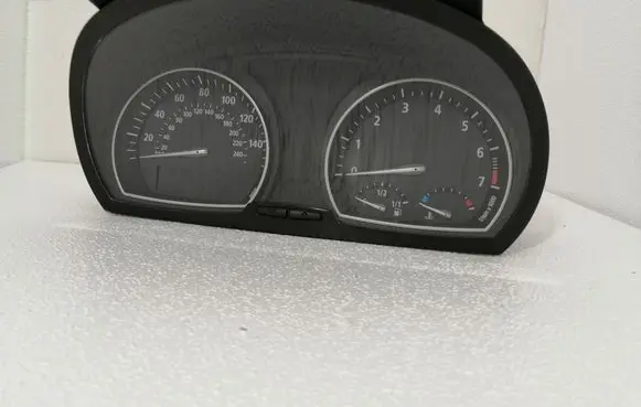 BMW X3 E83 Speedometer (instrument cluster) 1024650