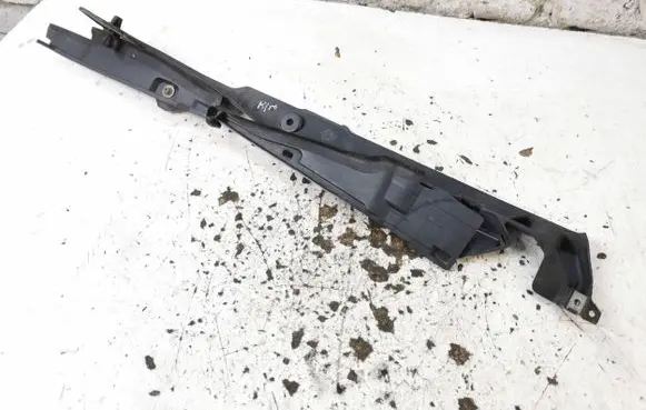 Renault Laguna III Fender mounting bracket 631220001R CF20