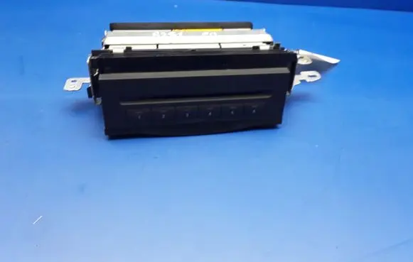 Mercedes-Benz R W251 CD/DVD changer R251